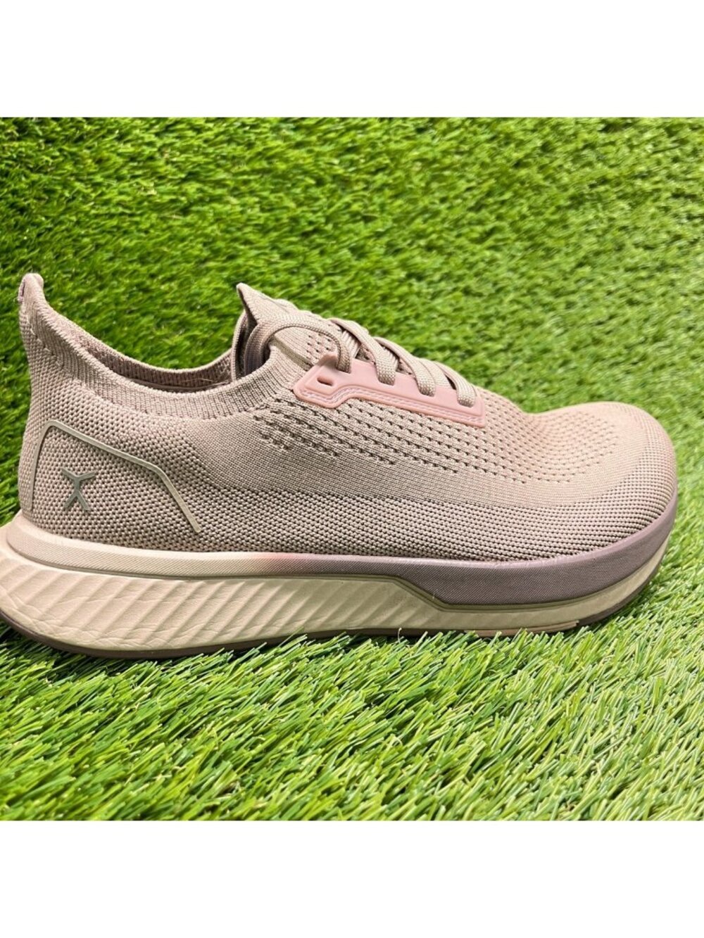 Flux Footwear Adapt Runner Mist Womens Size 9 Mens 7.5 Running Athletic Shoes